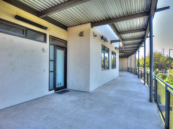 3rd image of 2525 S Lamar Blvd APT 201