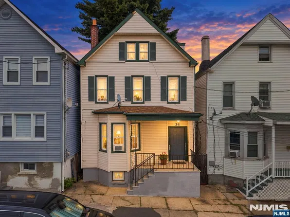 34 Chestnut Street, Kearny, NJ 07032