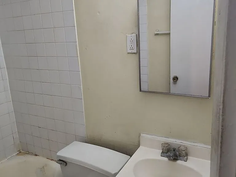 St. Jude Apartments — Photo 7
