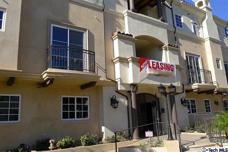 1st image of 601 N Isabel St APT 108