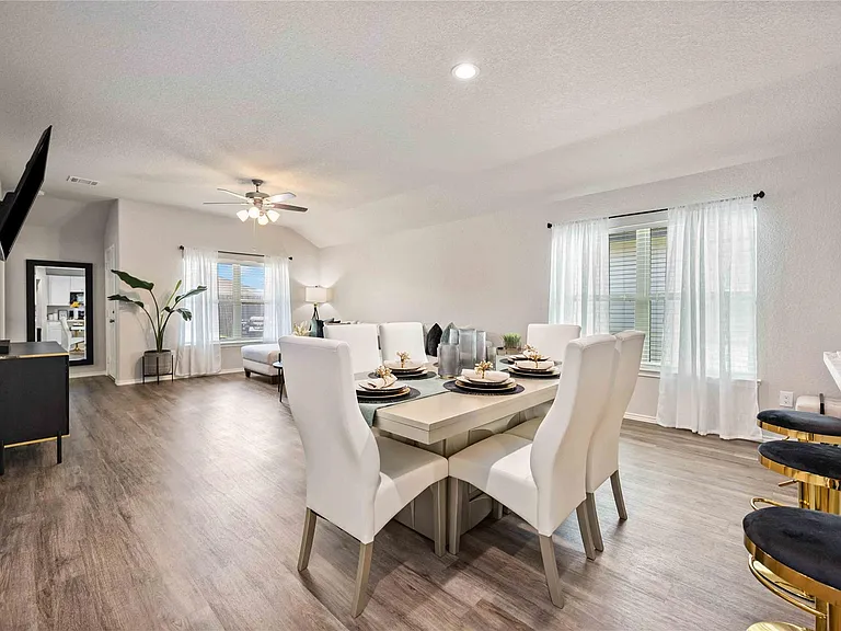 10527 Meadow Saffron Dr — Photo 7