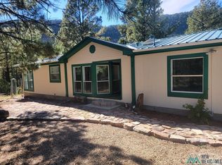 39 Pine Crest Dr, Pecos, NM 87552