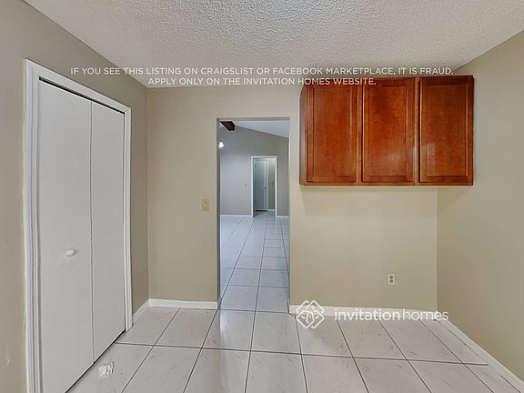 5th image of 2117 E Parkton Dr