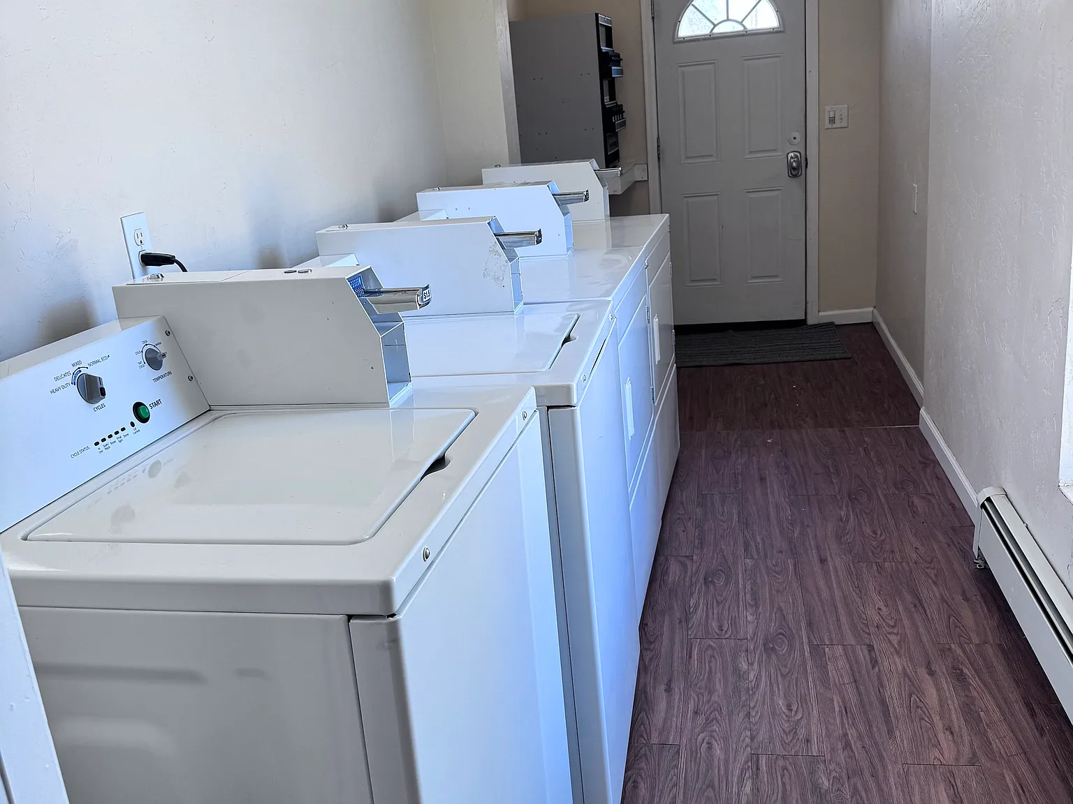 519 W Railroad Ave — Photo 4