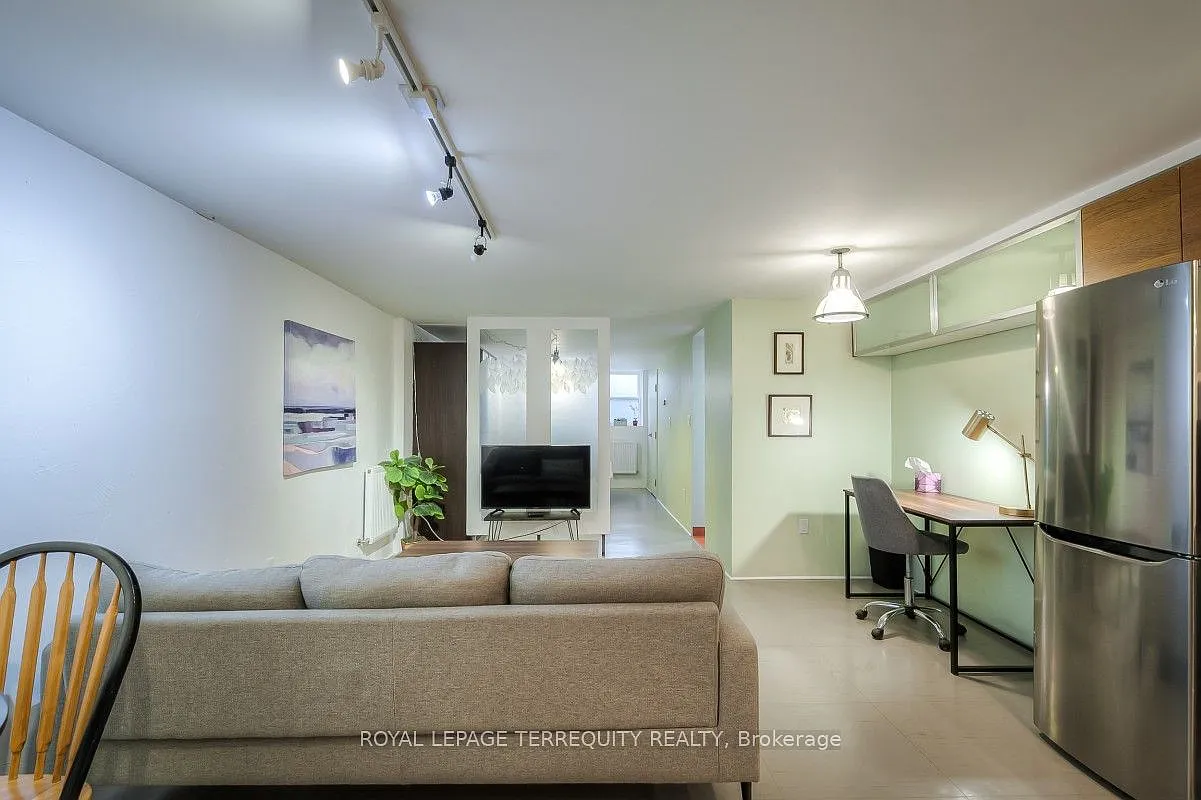 Studio, $1,395 — Photo 2