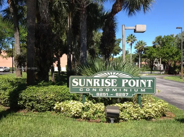 8281 SW 128th St APT 107, Pinecrest, FL 33156