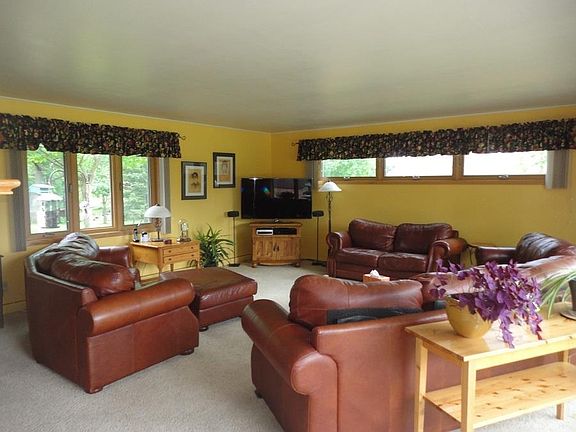 5th image of 711 Fairlawn Way
