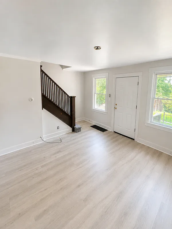 2 bed, 1.0 bath, 837 sqft, $1,099 — Photo 3