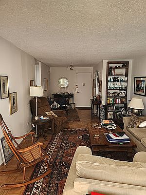 3rd image of 301 E 79th St APT 8P