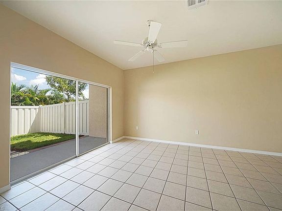 5th image of 3646 Pine Oak Cir APT 106