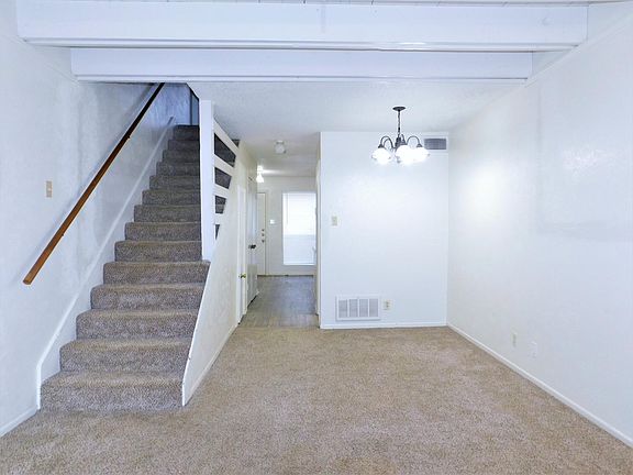 3rd image of 1913 Kingswood Ct #1913