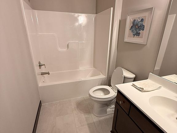 5th image of 3106 Zuni Way NW