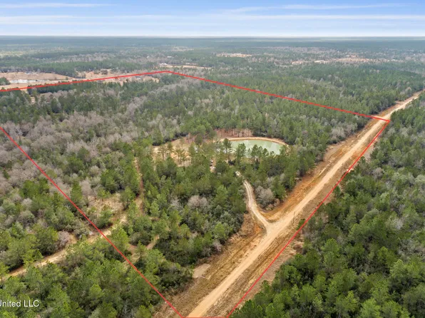 103 Ridge Ln, Lucedale, MS 39452