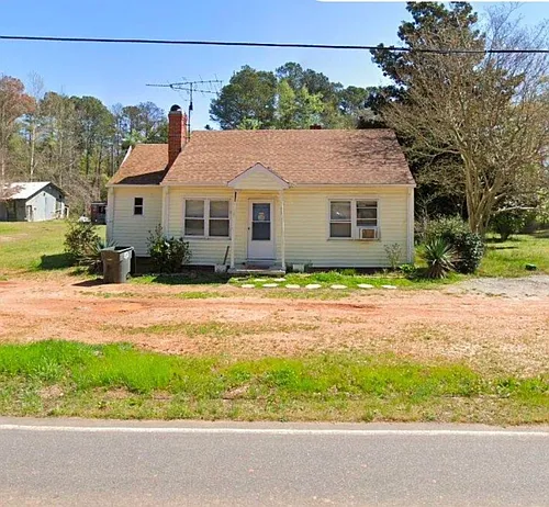 317 State Highway 742 S Photo 1