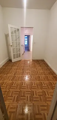 Rented by Manhattan Best Realty, Inc. | media 6