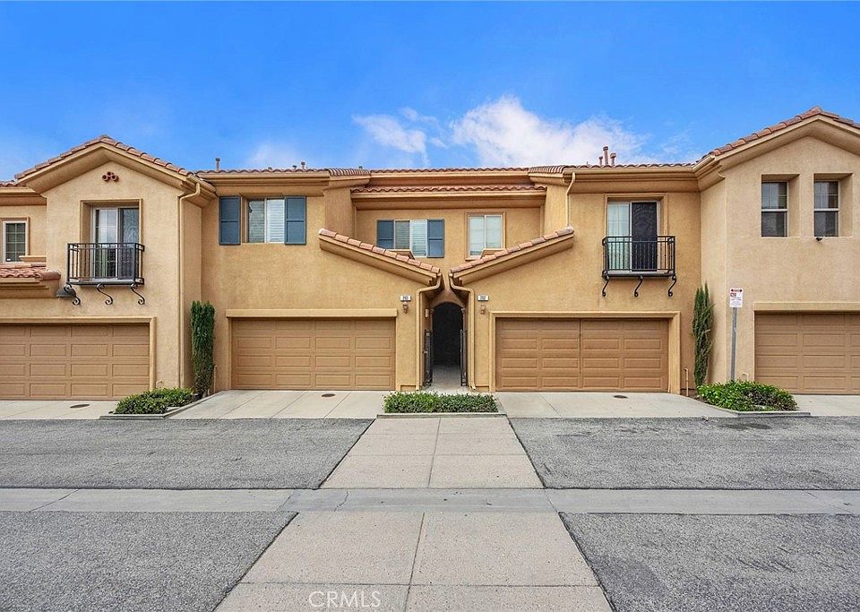 1st image of 1448 Patricia Ave Unit 203