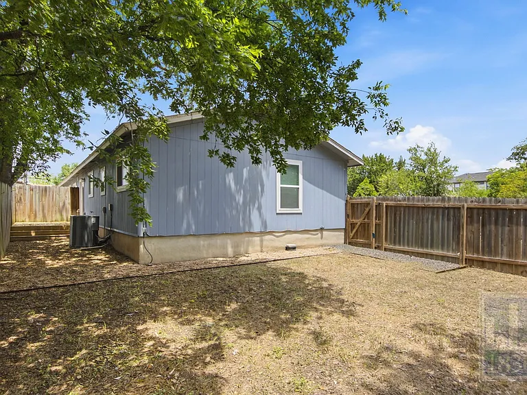 1103 Booker Ave #A — Photo 19