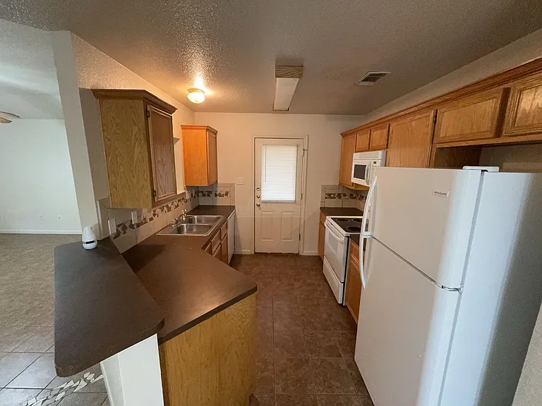 1107 Cinch Drive, Killeen — Photo 8