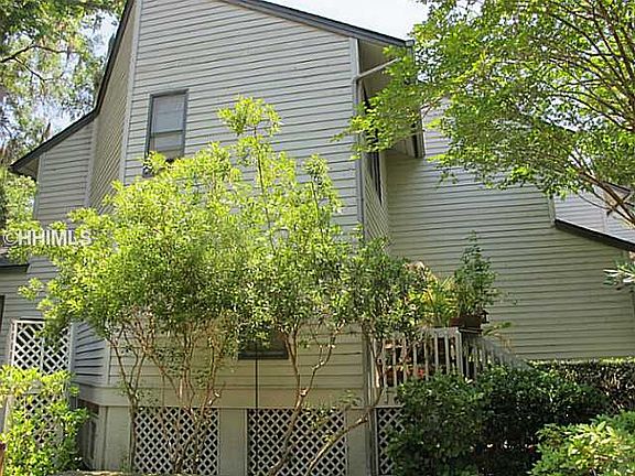 4th image of 19 Lemoyne Ave APT 24