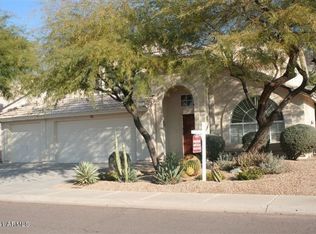 924 E South Fork Dr, Phoenix, AZ 85048