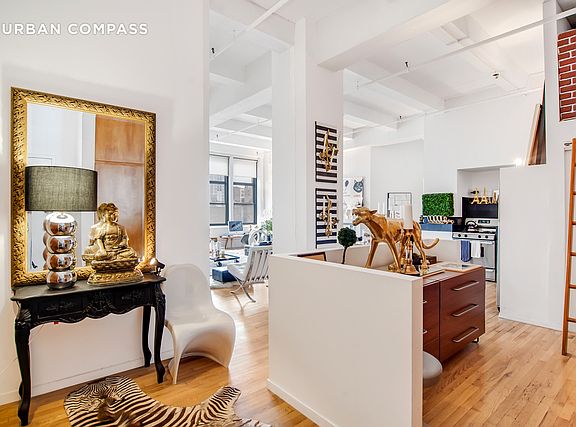 5th image of 438-448 W 37th St #6G