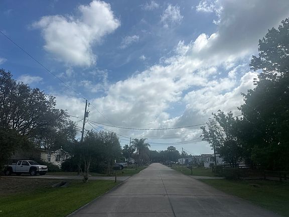 5th image of 4889 Cambridge Dr