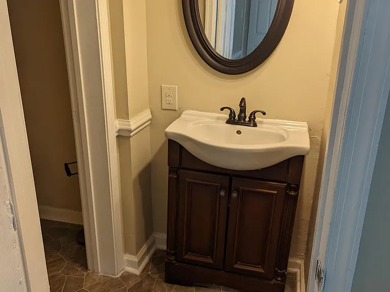 203 Griffin St — Photo 13