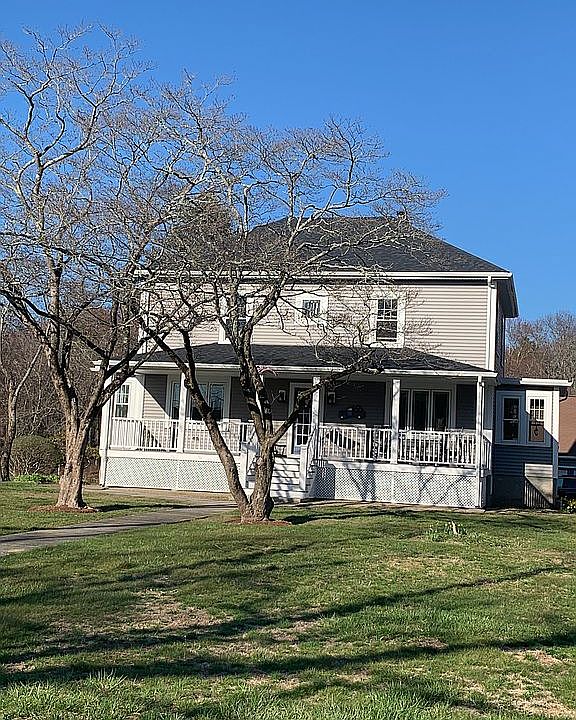 2nd image of 192 Willard Ave