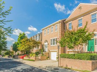 280 Gretna Green Ct, Alexandria, VA 22304
