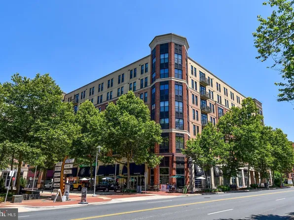 444 W Broad St Unit 705, Falls Church, VA 22046
