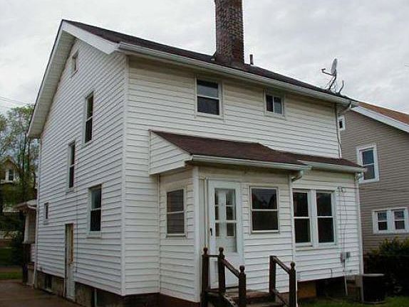 2nd image of 3235 W 116th St