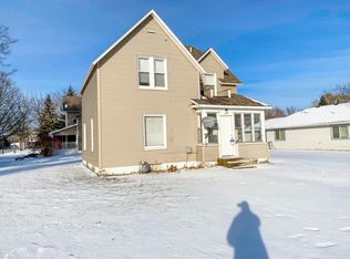 203 7th St, Brookings, SD 57006