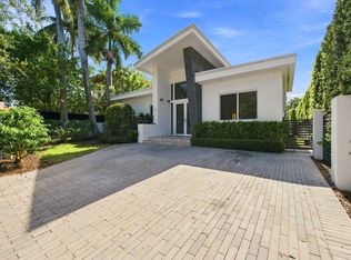 121 S GORDON Road, Fort Lauderdale, FL 33301