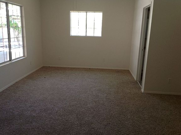 5th image of 1547 W Garland Ave