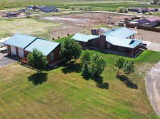 14 Sunburst Dr, Cody, WY 82414