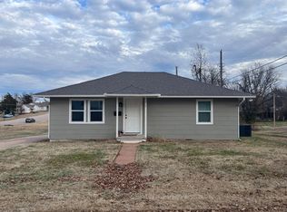 214 N Cedar St, Guthrie, OK 73044