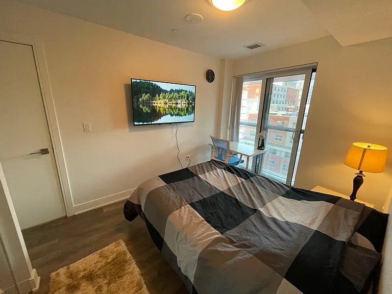 89 McGill St #608B — Photo 2
