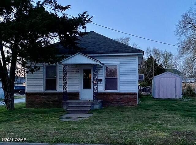 2nd image of 505 W 1st St