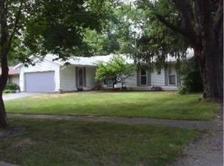 113 Bell Dr, Cary, IL 60013