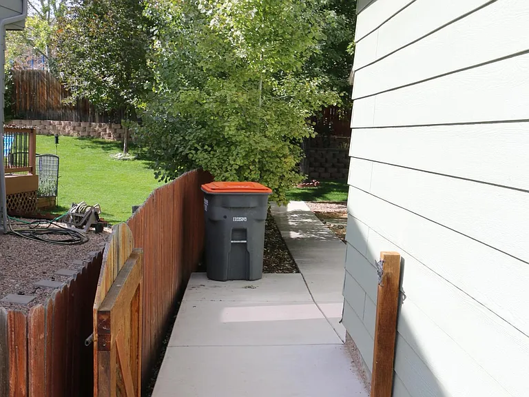 1573 Daily Dr — Photo 33