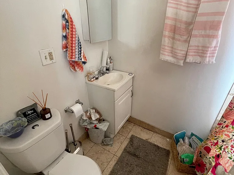 38 Hemenway St #12A — Photo 11