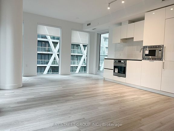 3rd image of 238 Simcoe St #1904