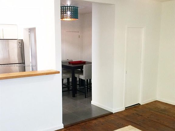 4th image of 1520 Euclid Ave APT 6