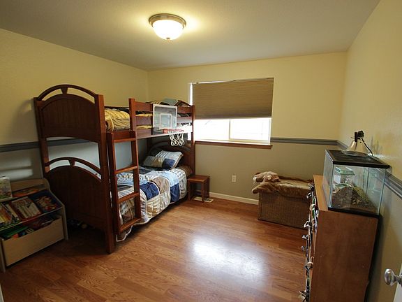 5th image of 1410 Portobello Ave