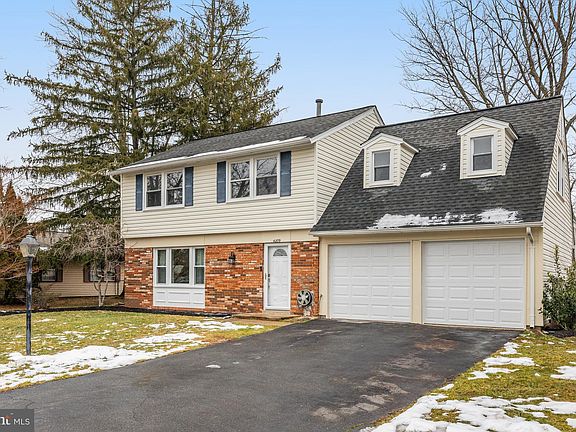 4th image of 4209 Plaza Ln