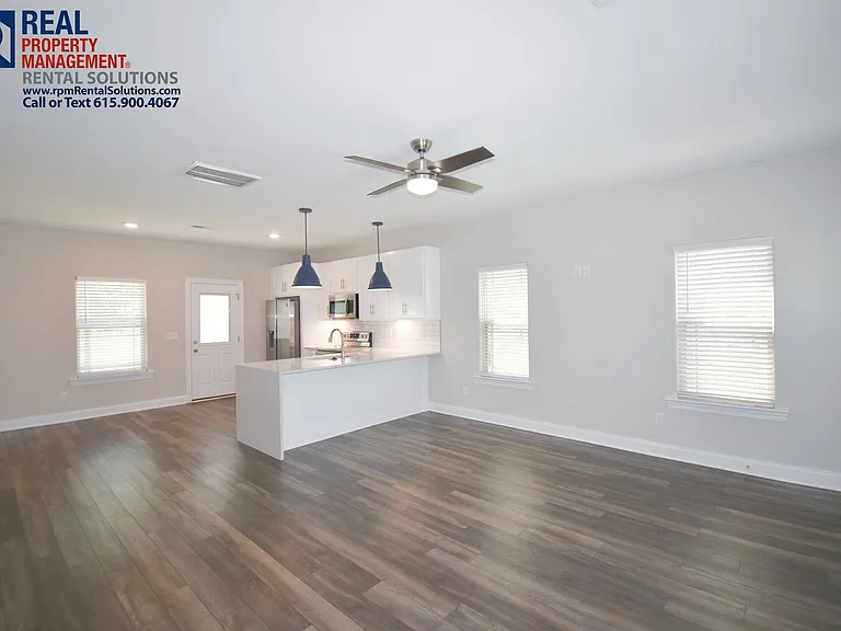 555 Gresham Ln #E4 — Photo 4