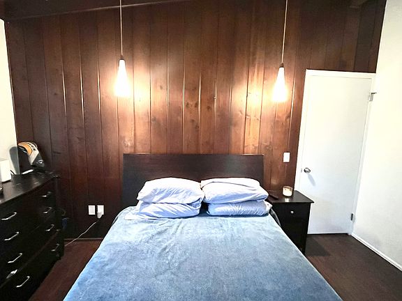 4th image of 27651 Riverdale Ln