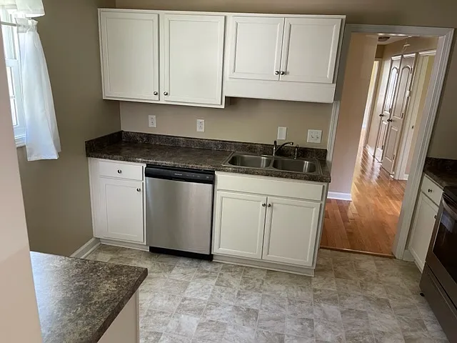114 Beaufort Dr — Photo 13