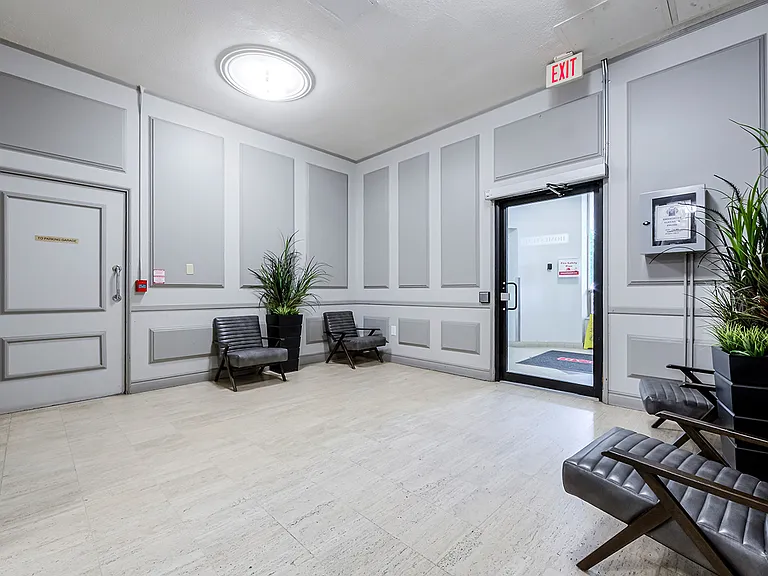 11 Margaret Ave — Photo 12