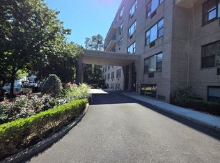 175 Zoe St APT 6S, Staten Island, NY 10305